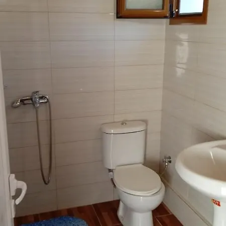 Tolis Rooms Himare Exterior photo