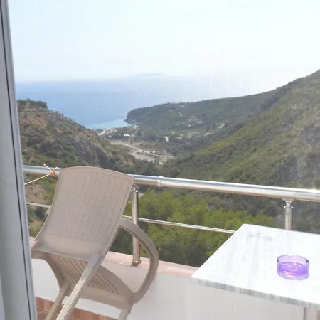 Tolis Rooms Himare Exterior photo