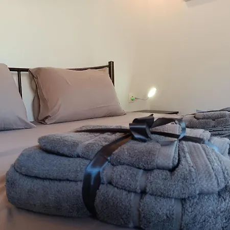 Tolis Rooms Himare Exterior photo