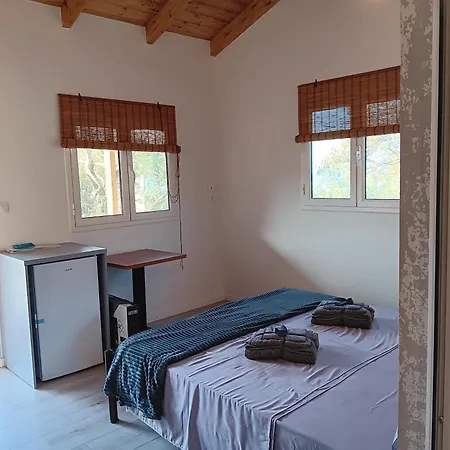 Tolis Rooms Himare Exterior photo