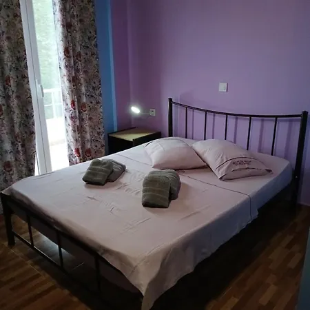 Tolis Rooms Himare Exterior photo